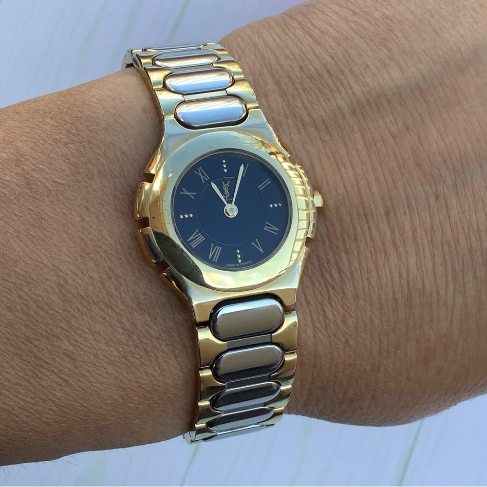 Authentic YVES SAINT LAURENT DRESS watch💥💥💥